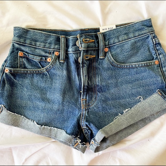 Mid Rise Lucky Brand Jean Shorts - Picture 3 of 3